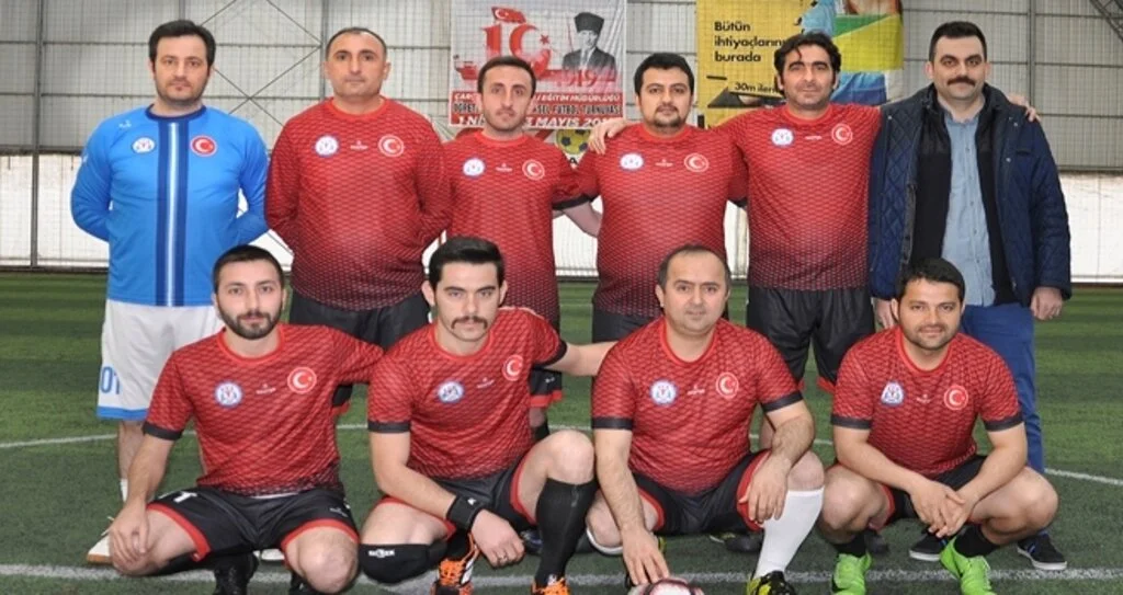 Öğretmenler Sahaya İndi