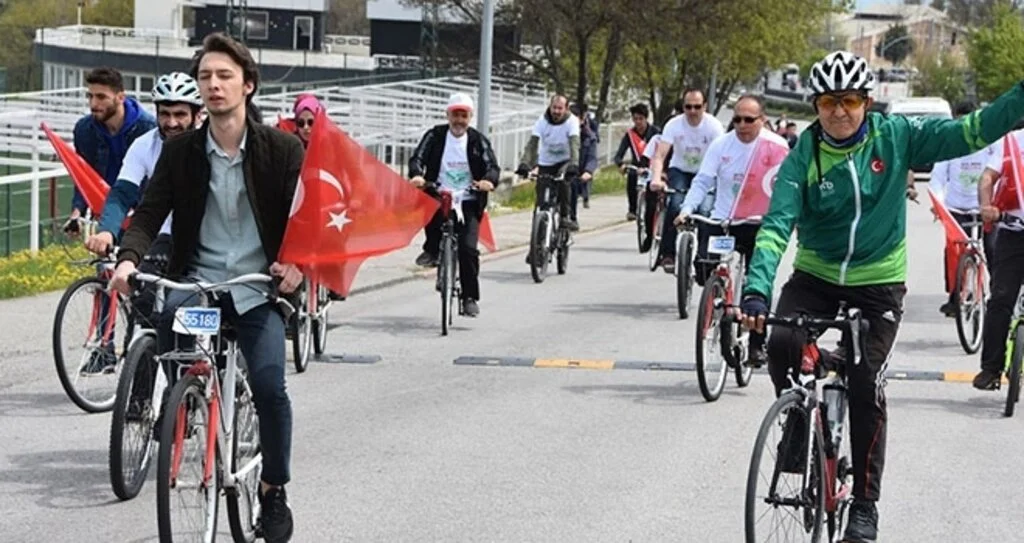 OMÜ 100. Yıl Anısına Pedalladı