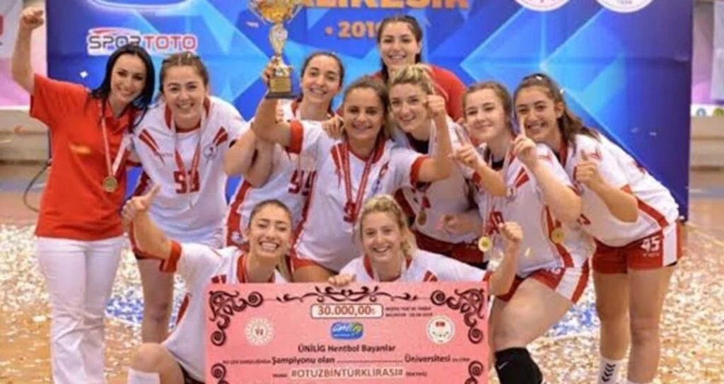 OMÜ Namağlup Şampiyon