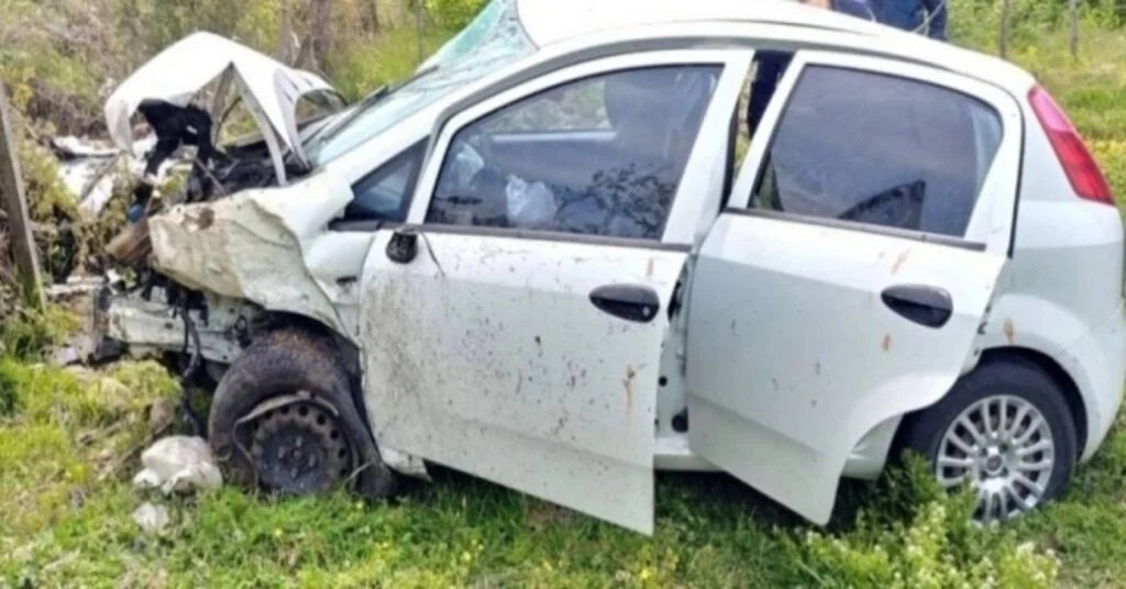 Orduda Sağlıkçıların Bulunduğu Otomobil Devrildi: 4 Yaralı