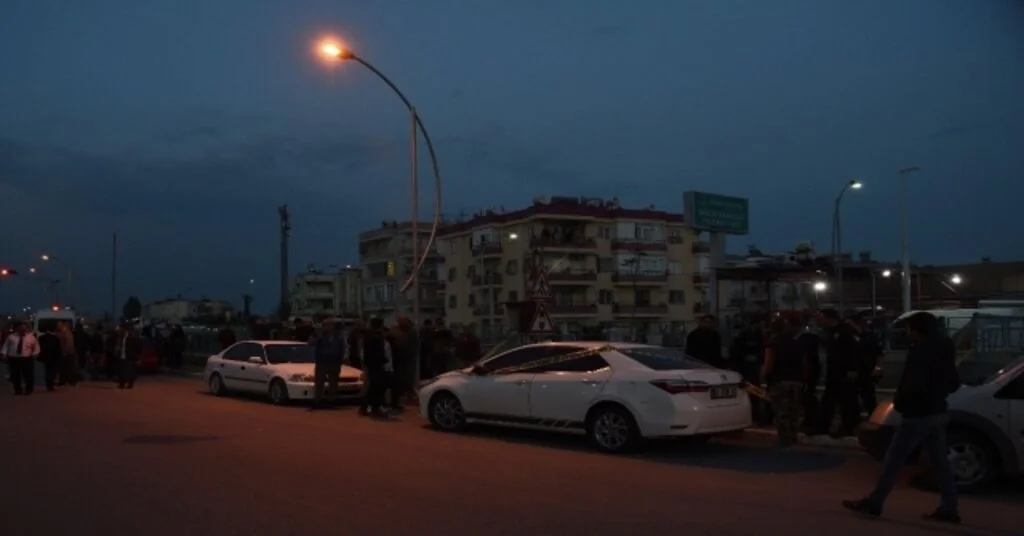 Ortakların Kavgası Kanlı Bitti: 4 Yaralı