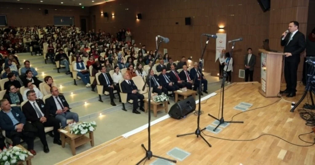 ‘Otizme Multidisipliner Yaklaşım Sempozyumu Düzenlendi
