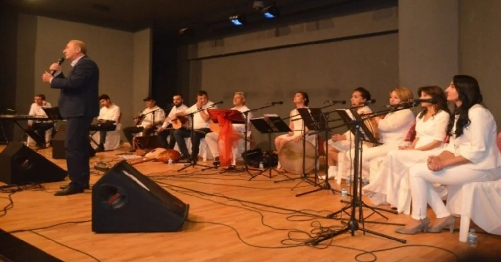 Pir Sultan Abdal, Didimde Deyişleriyle Anıldı