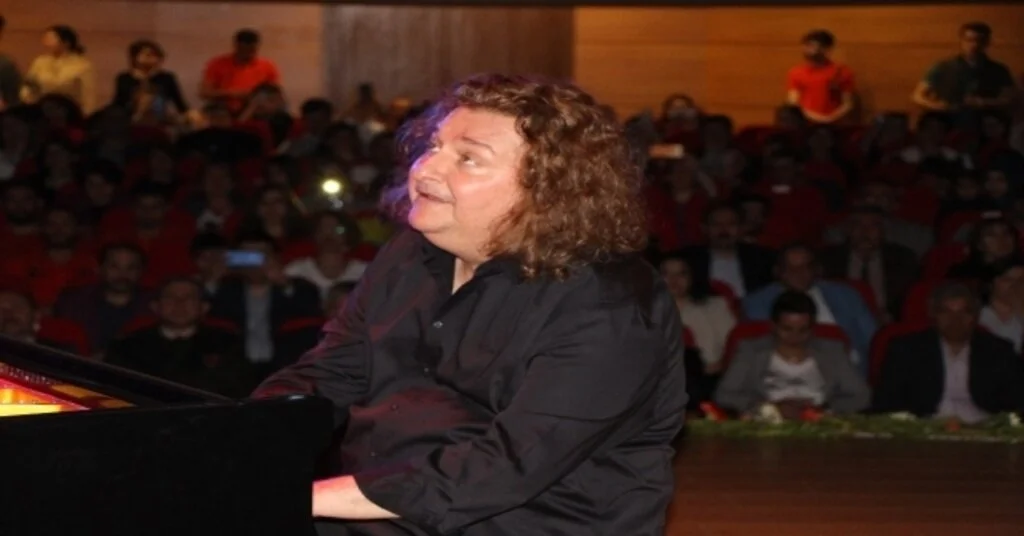 Piyanist Tuluyhan Uğurlu Konserini Şehitlere Atfetti