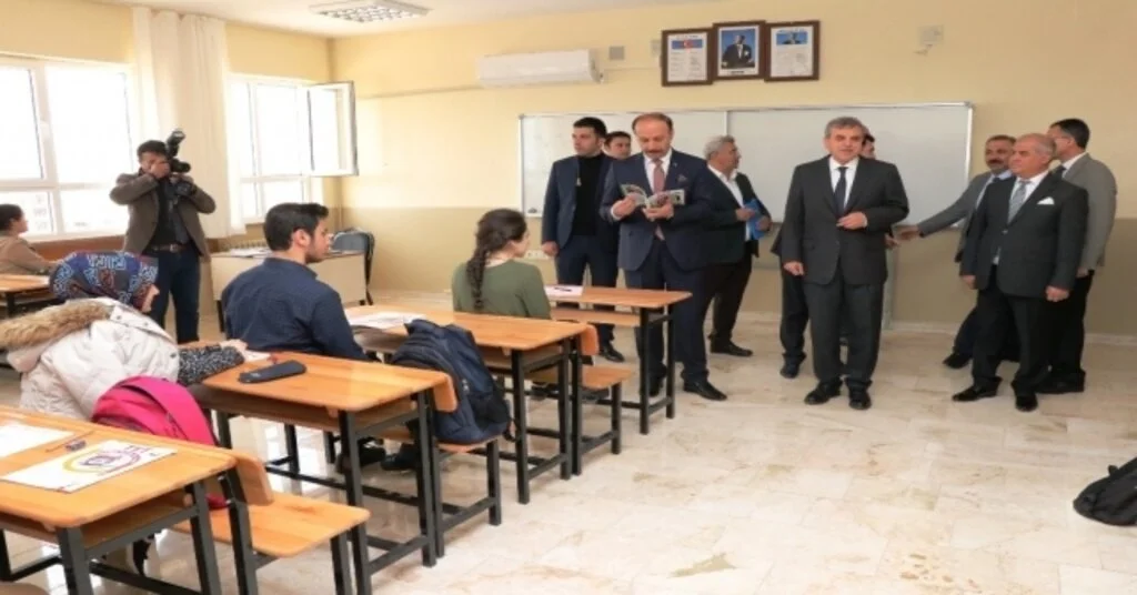 Şanlıurfada Tytye Girecek Olan Öğrencilere Deneme Sınavı