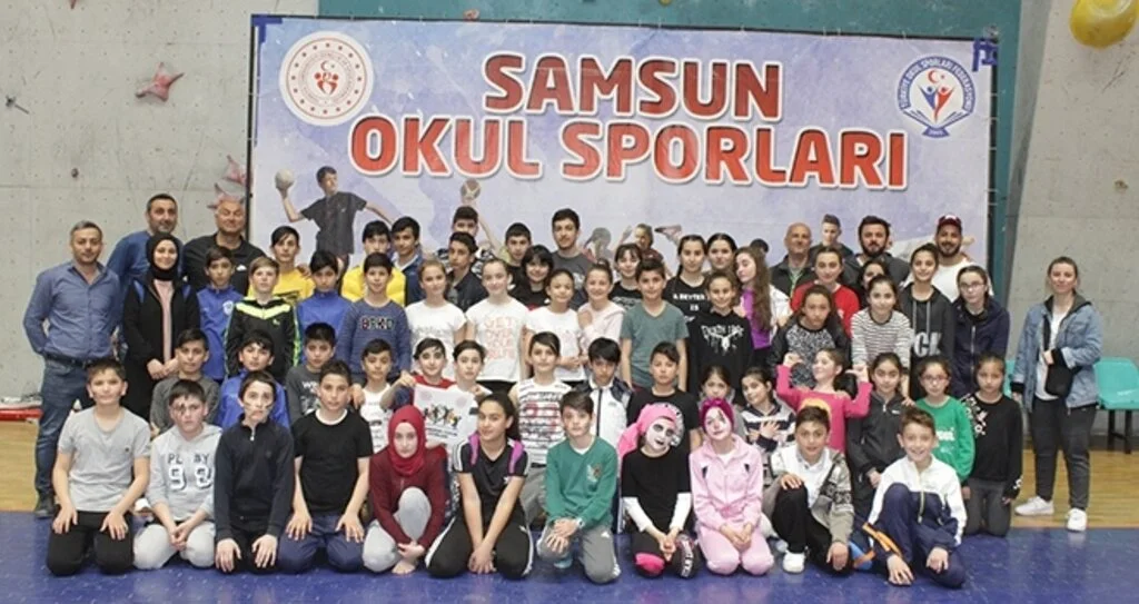 ŞENLİK BAHANE OYUNLAR ŞAHANE 