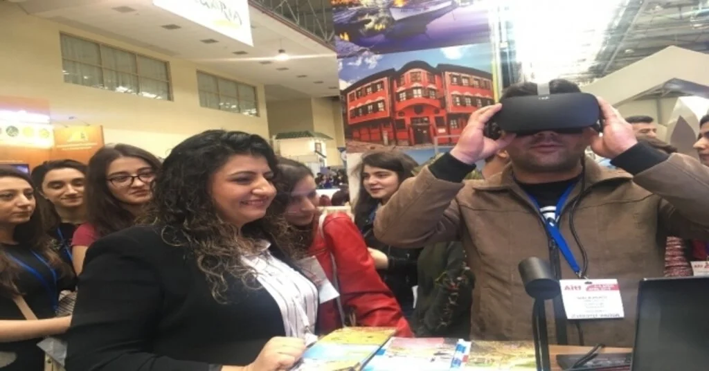 Serka, Baküde Serhat İllerini Tanıttı