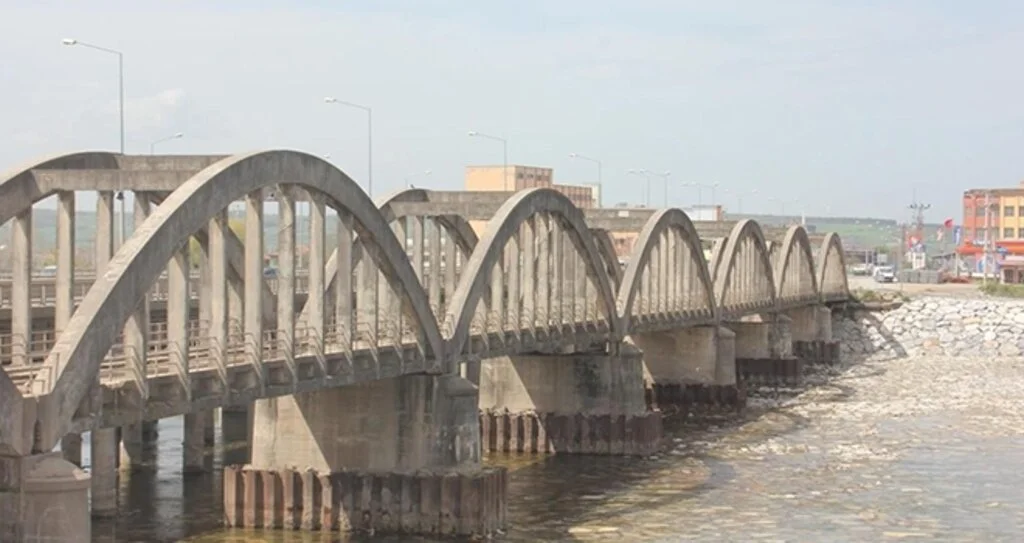 Tarihi Köprüde Restorasyon Başladı