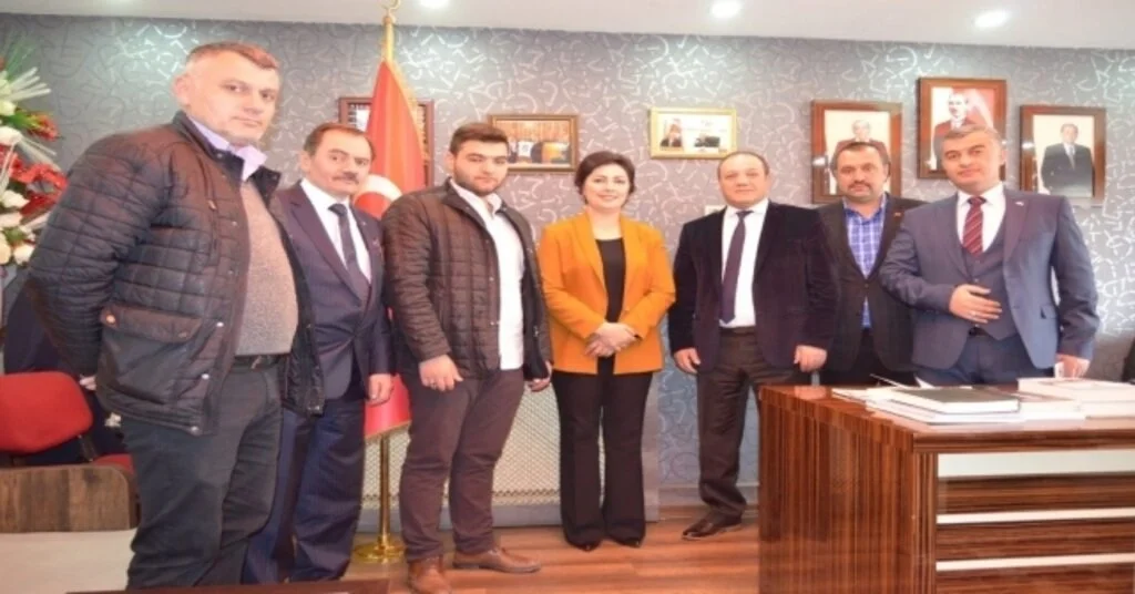 Taşlıcay, Erzurumda Anneler Günü Programına Katıldı