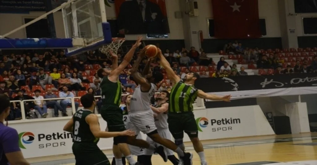 Tbl 1. Lig: Petkim Spor: 63 - Ogm Ormanspor: 75