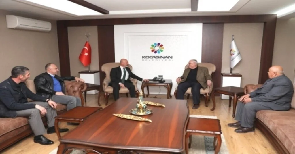 Tecrübeli Başkanlardan Başkan Çolakbayrakdara Övgü