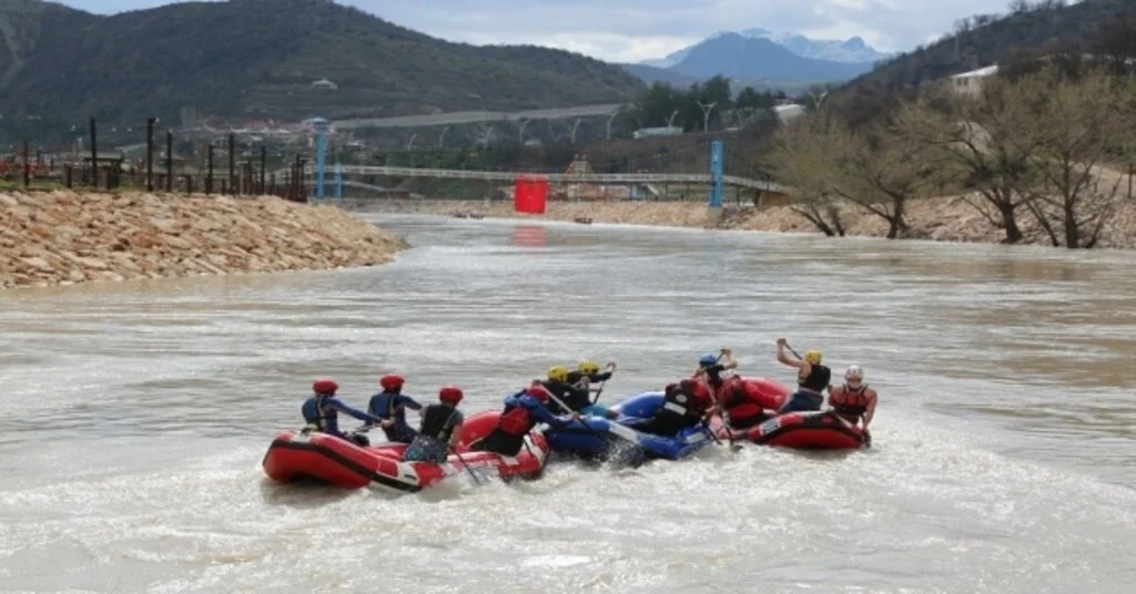 Tuncelide Terör Gitti, Rafting Geldi