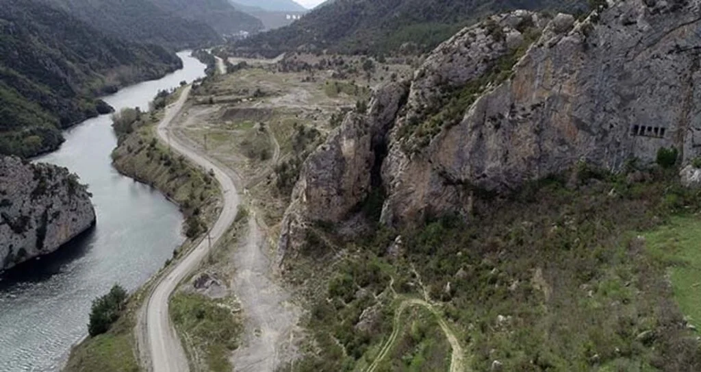 Üç İlçe Turistlerin İlgisini Çekiyor