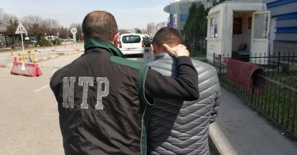 Uyuşturucu Ticaretine 2 Tutuklama