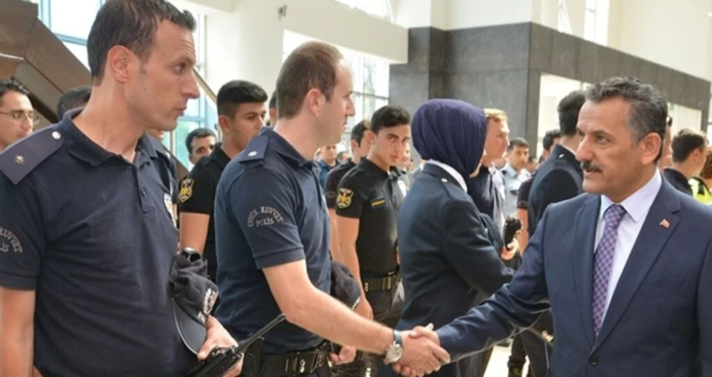 Vali'den Polislere Tebrik ve Uyarı