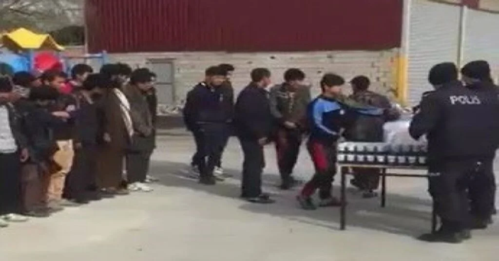 Vanda 75 Kaçak Göçmen Yakalandı
