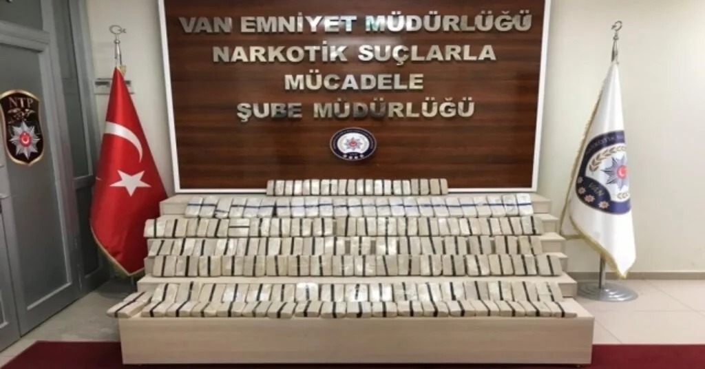 Vanda Koliler İçerisinde 62 Kilo Eroin Ele Geçirildi