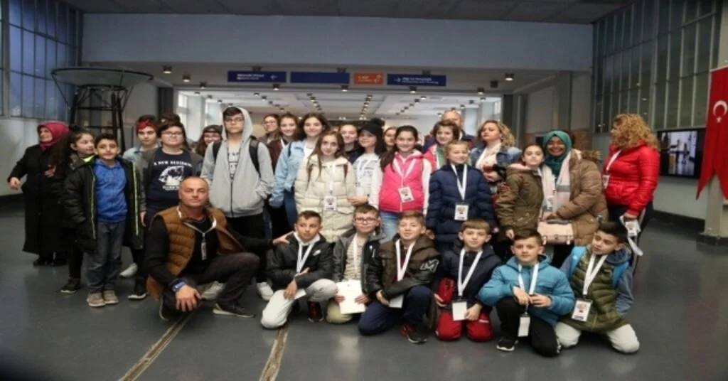 Yabancı Çocuklar, Bilim Merkezini Gezdi