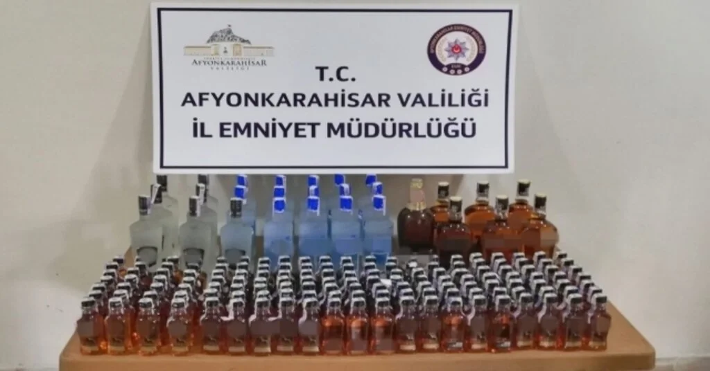 Yabancı Plakalı Araçta 175 Şişe Kaçak İçki Ele Geçirildi