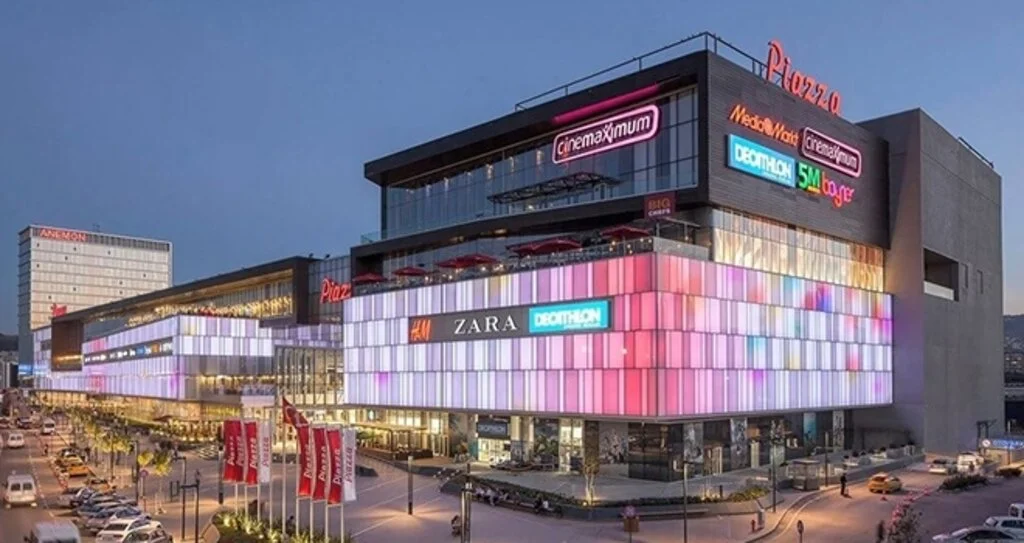 Yöresel Lezzetler Piazza'da Buluşuyor
