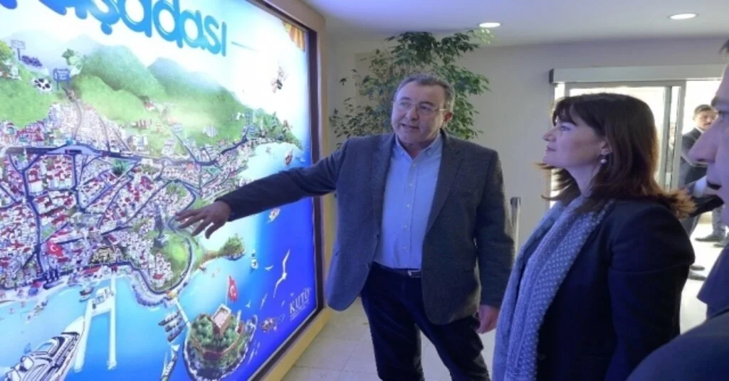 Yunanistan İzmir Başkonsolosu, Kuşadası Ticaret Odasını Ziyaret Etti