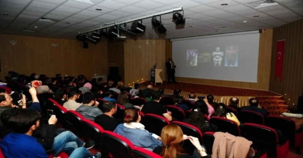 Yyüde Güneş Doğudan Doğar Konferansı