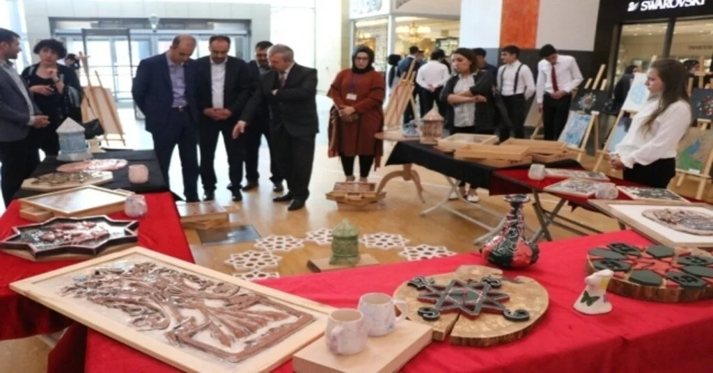 Ahi Evran Mesleki Ve Teknik Anadolu Lisesi Tarafından Sanat Ve Tasarım Sergisi Düzenlendi