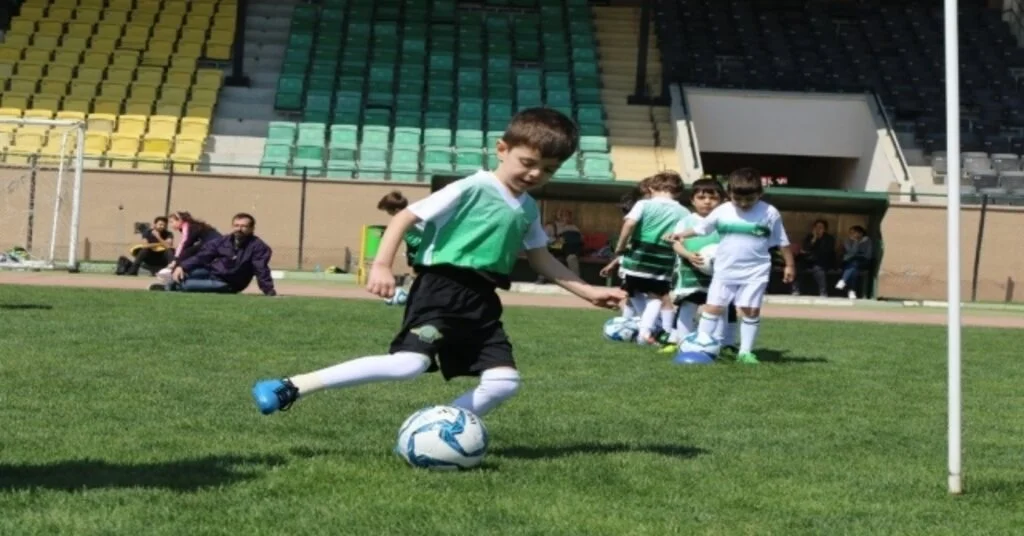 Akhisar Belediyesinde Yaz Spor Okulu Kayıtları Başladı