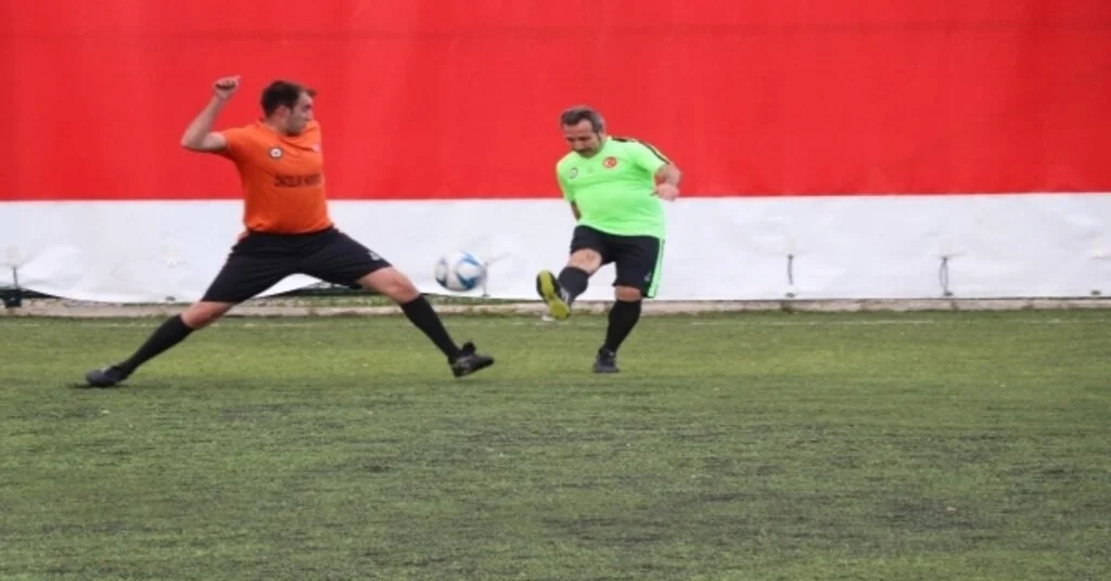 Aksaray Protokolü ‘Öncelik Hayatın, Öncelik Yayanın Futbol Maçı Yaptı
