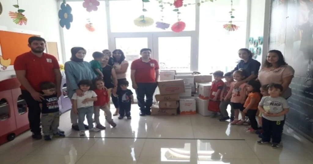 Aydınlı Miniklerden Anlamlı Hareket