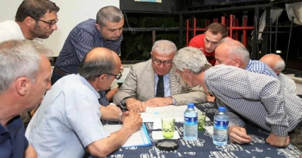 Başkan Atay, Mahalle Toplantılarına Adnan Mendereste Devam Etti