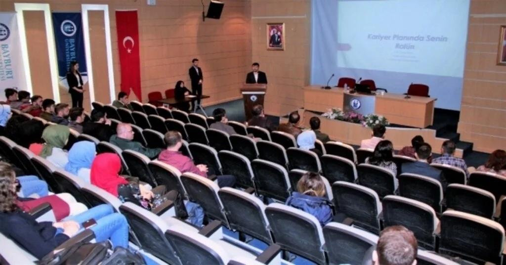 Bayburt Üniversitesi Kariyer Haftası, Öğrencilerle Sektör Profesyonellerini Buluşturdu