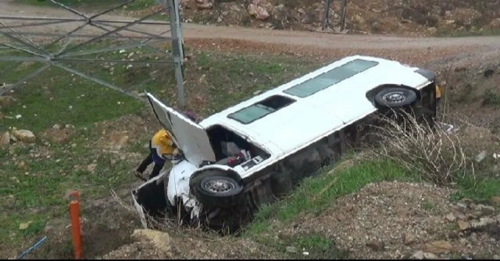Bayburtta Trafik Kazası: 12 Yaralı