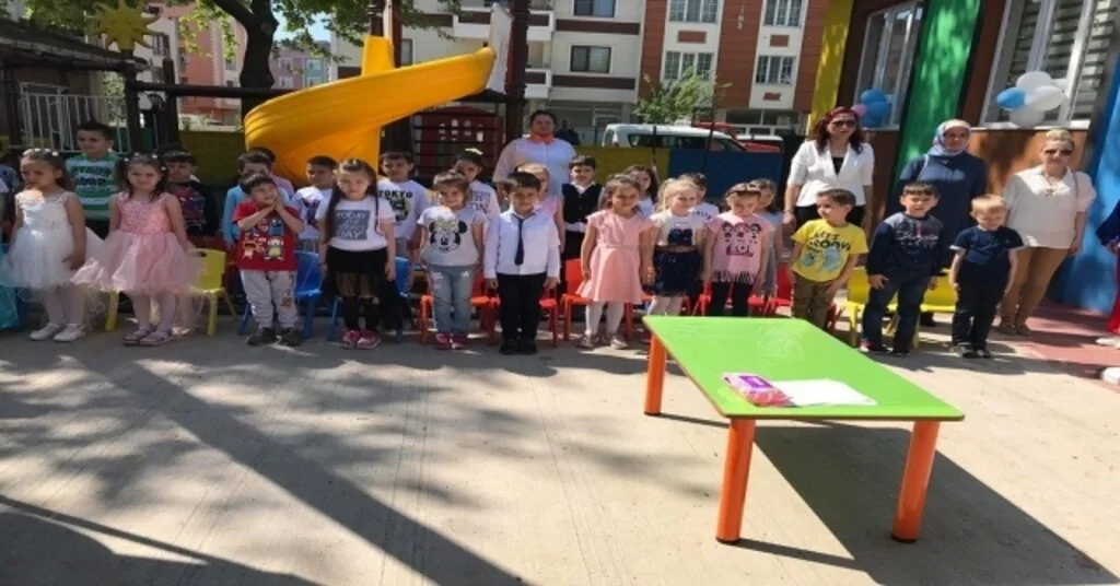 Biga Ticaret Borsası Anaokulunda Anneler Ve Süt Günü