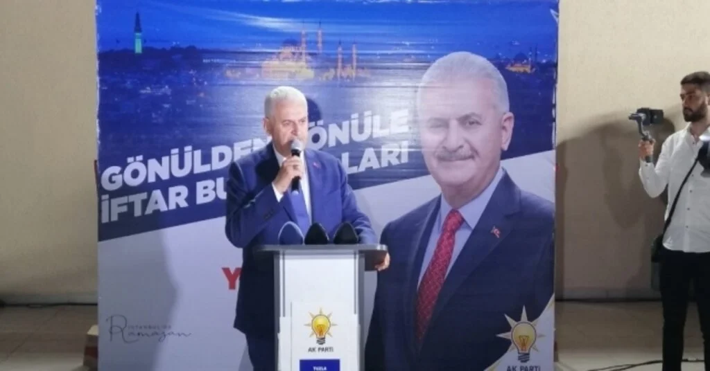Binali Yıldırım, Minibüs Esnafıyla Sahurda Bir Araya Geldi