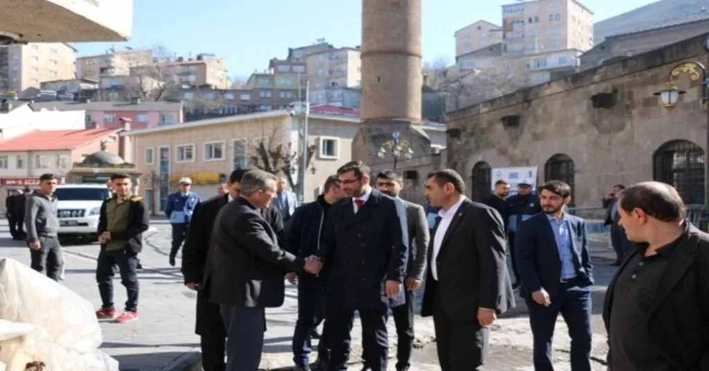 Bitlis Belediyesi Başkan Tanğlaydan Esnaf Ziyareti