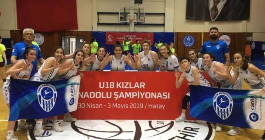 Canik U18'de de Finalde