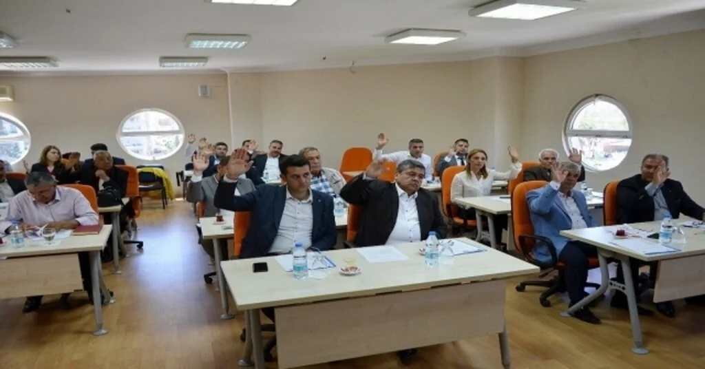 Didim Belediye Meclisi Toplantısı Atabaysız Yapıldı