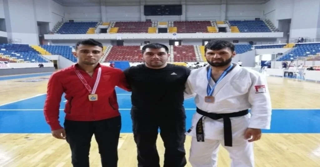 Diyarbakırlı İşitme Engelli Sporculardan 3 Madalya