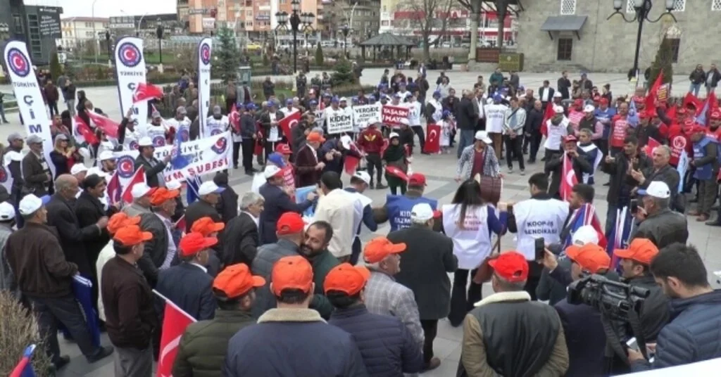 Erzurumda 1 Mayıs Emek Ve Dayanışma Günü