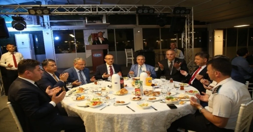 Gazeteciler İftarda Buluştu