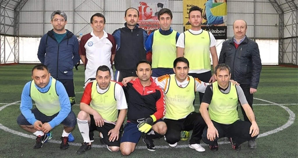 GELENEKSEL TURNUVADA FİNALİSTLER BELLİ OLDU