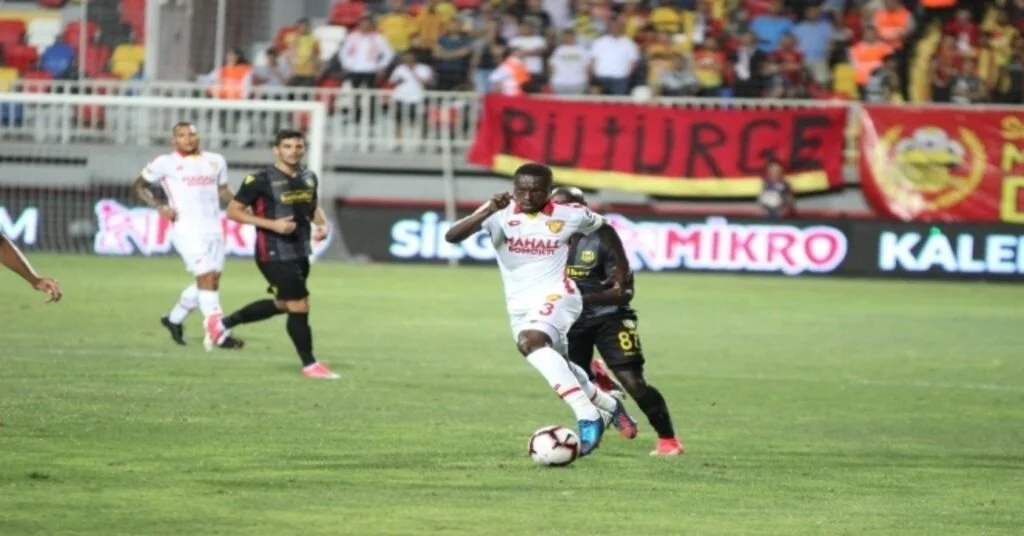 Göztepe Defansı Sağlama Alacak