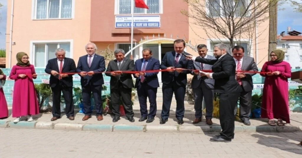 Hafızlık Yatılı Kız Kuran Kursu Yeni Binasına Taşındı