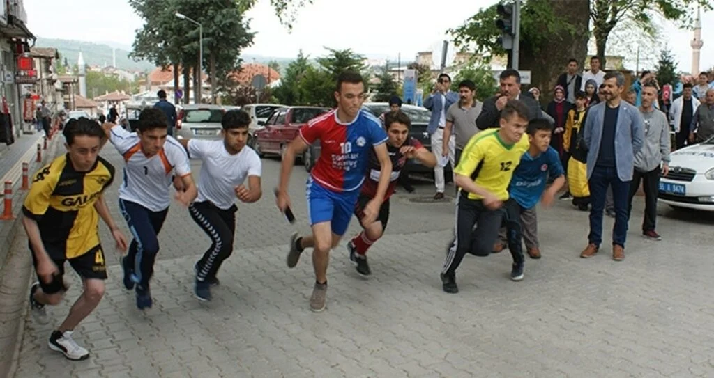İLÇENİN TARİHİ VE KÜLTÜRÜ AKTARILIYOR