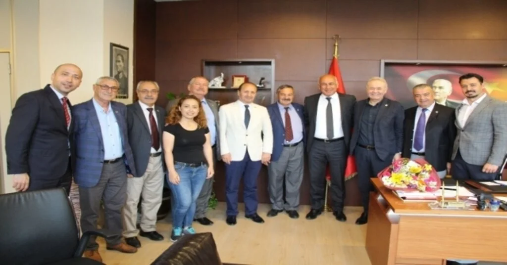 İyi Parti Milletvekili Aydın Adnan Sezginden Başkan Tuncele Ziyaret