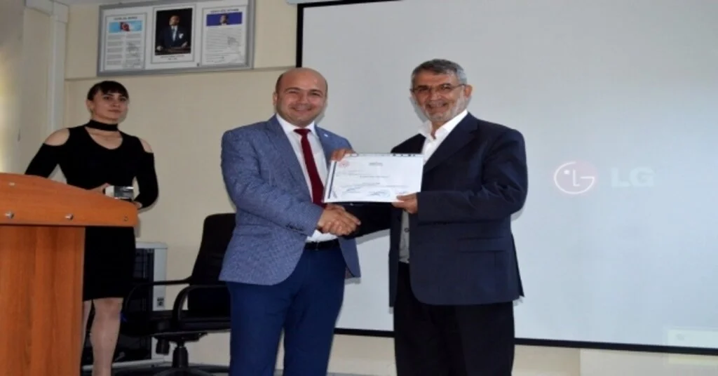 Kayseri İl Sağlık Müdürlüğünden, Erciyes Üniversitesi Öğrencilerine, ‘Temel İlk Yardım Eğitimi