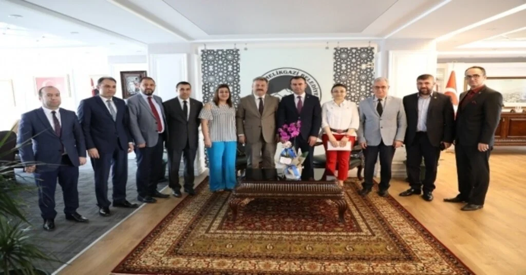 Kayseri Serbest Muhasebeci Mali Müşavirler Odası Yönetimi Başkan Dr. Mustafa Palancıoğlunu Ziyaret Etti