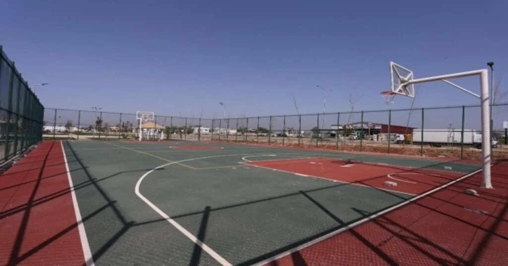 Kepezden Altınovaya Semt Spor Sahası