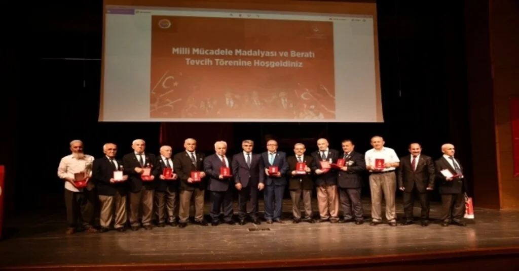 Kıbrıs Gazilerine Madalya Ve Berat Tevcih Töreni Düzenlendi
